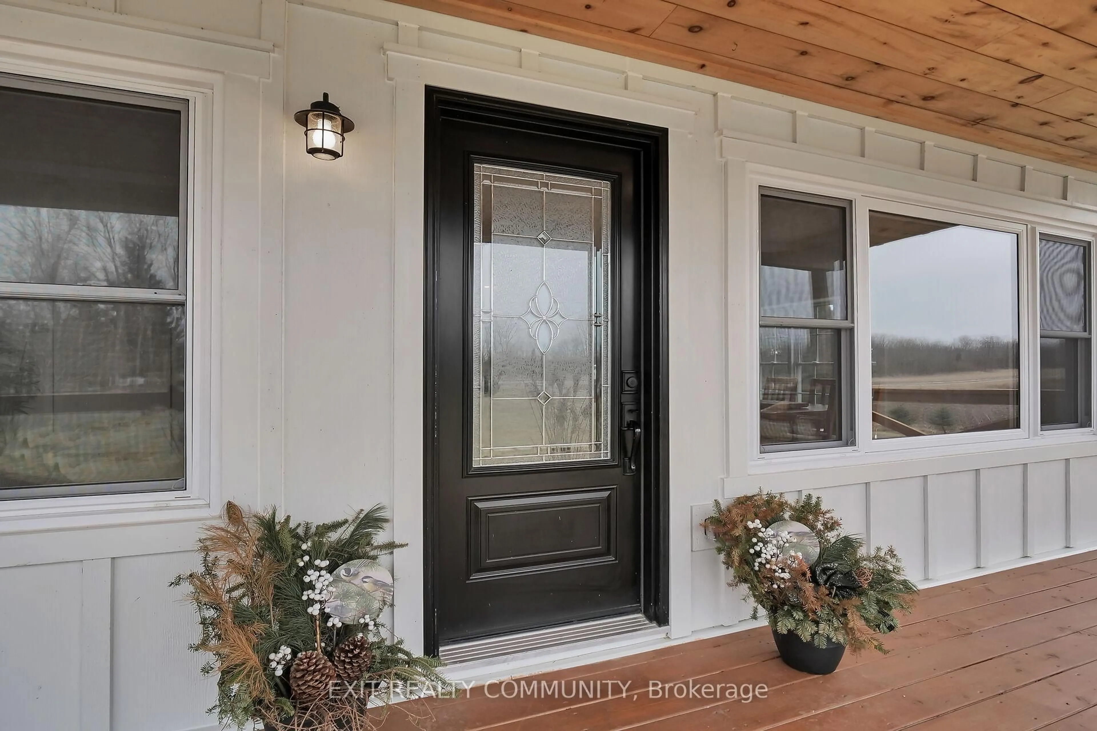 Indoor entryway for 20439 McMillan Line, West Elgin Ontario N0L 2C0