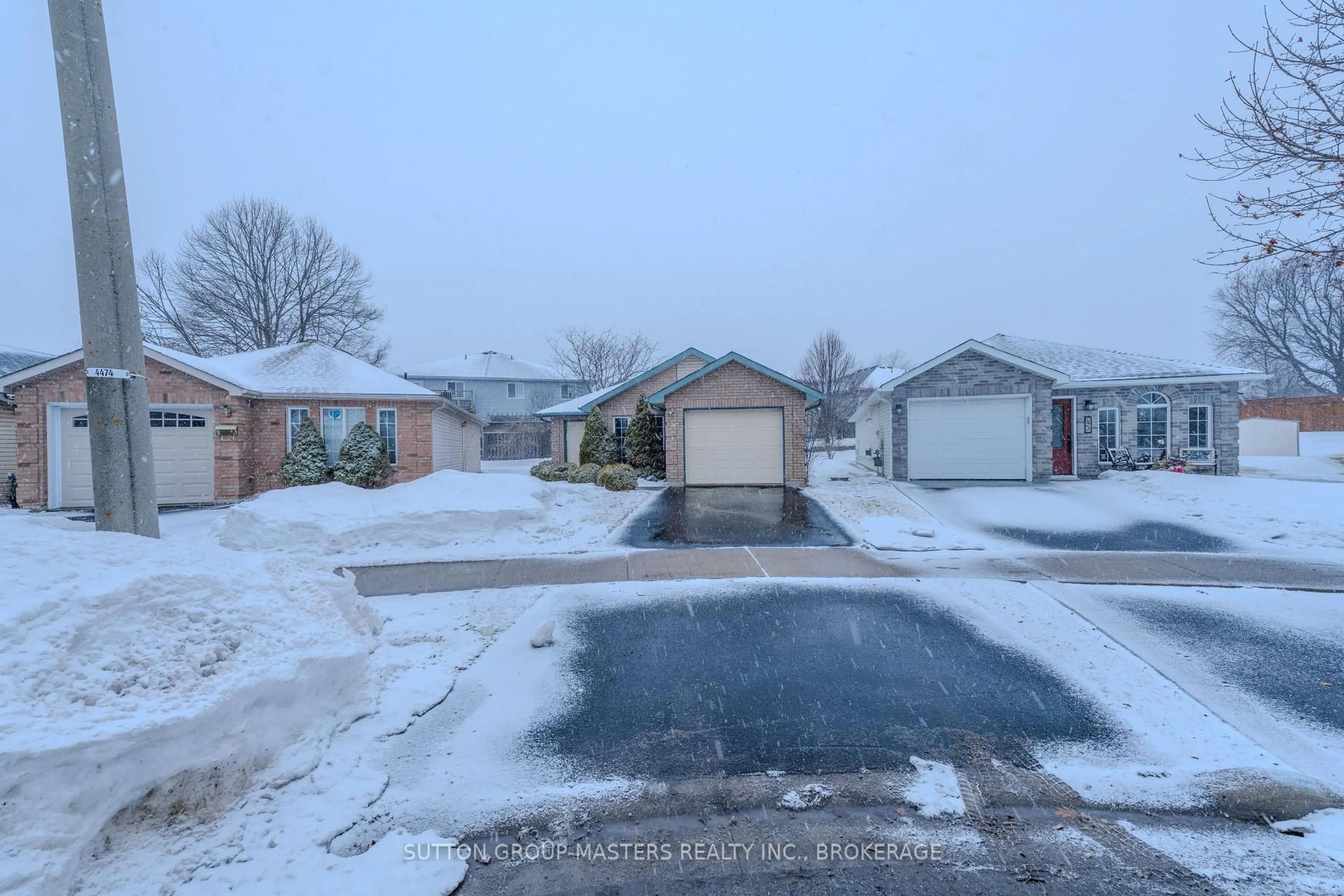 A pic from outside/outdoor area/front of a property/back of a property/a pic from drone, street for 47 Wilfred Cres, Kingston Ontario K7K 7G7