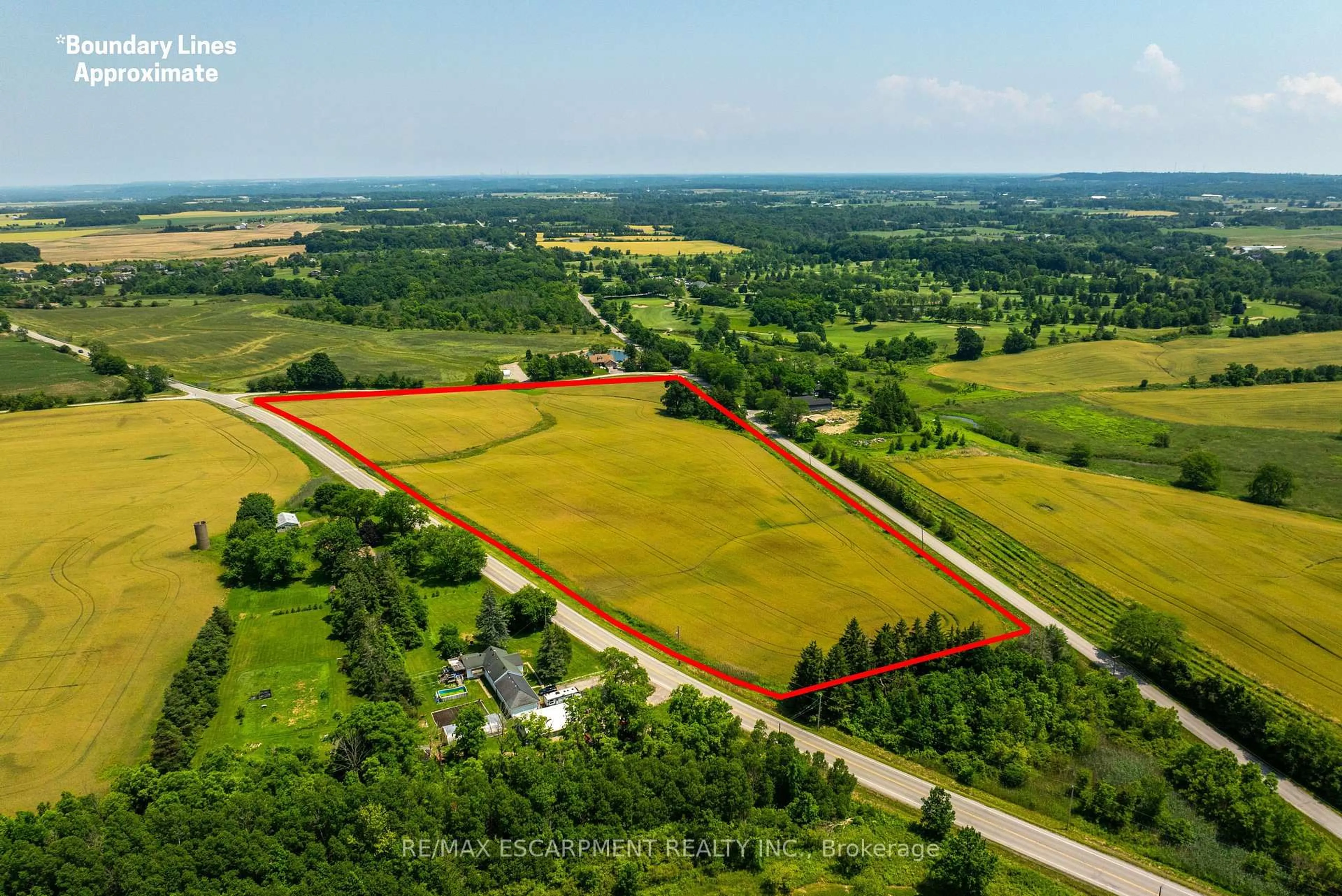 A pic from outside/outdoor area/front of a property/back of a property/a pic from drone, unknown for PT LT 18 TWENTY Rd, Pelham Ontario L0R 1S0
