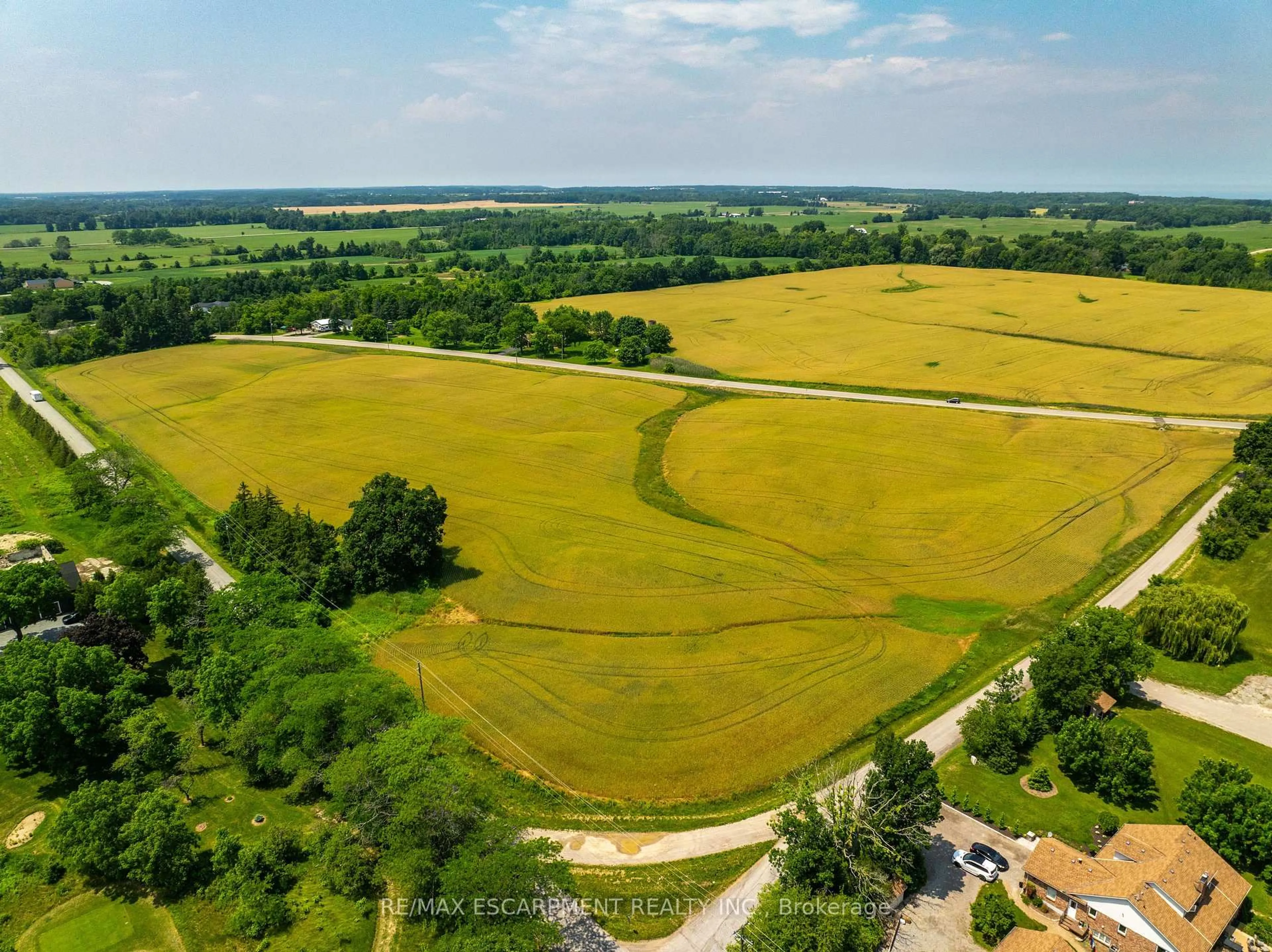 A pic from outside/outdoor area/front of a property/back of a property/a pic from drone, unknown for PT LT 18 TWENTY Rd, Pelham Ontario L0R 1S0