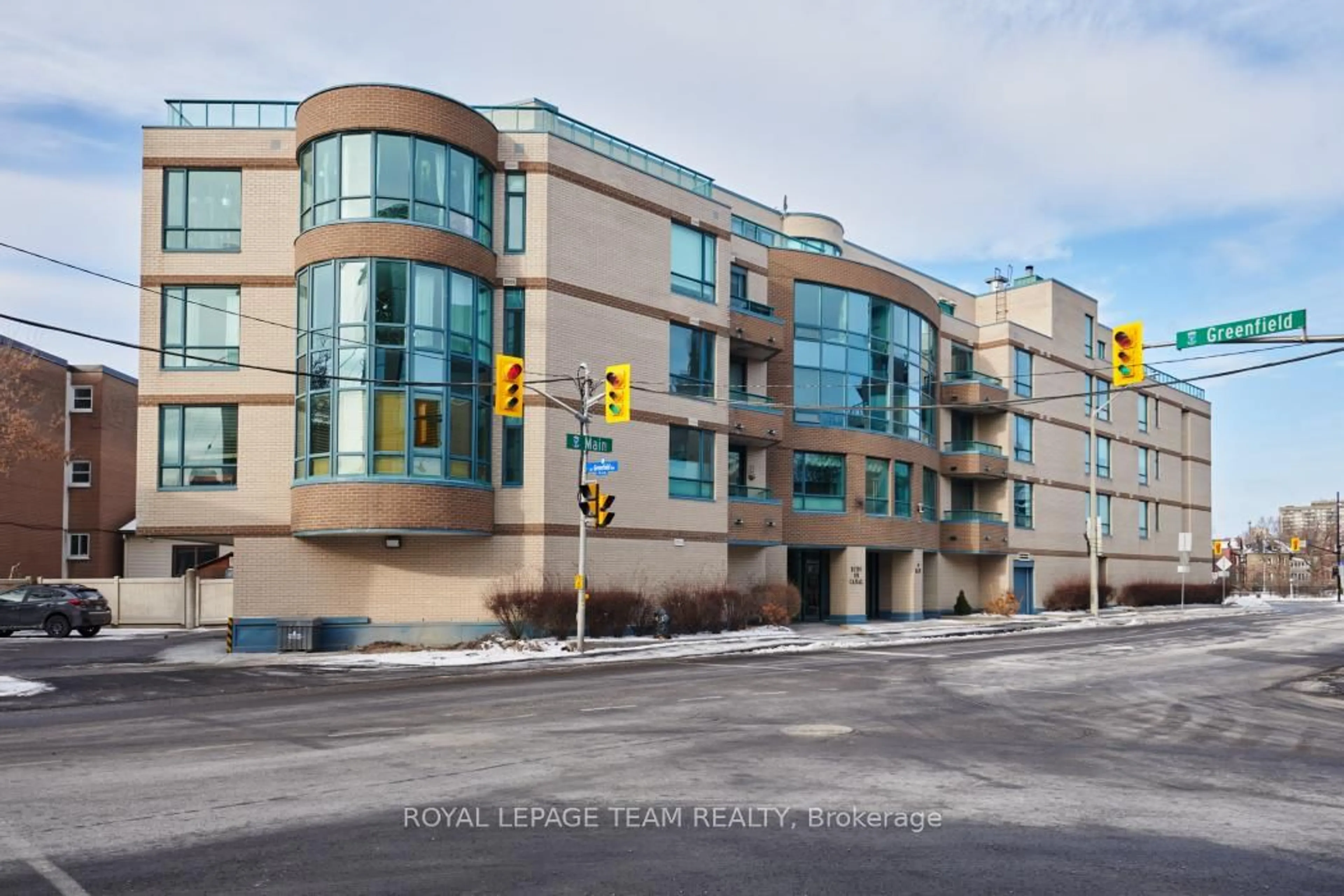 Indoor foyer for 10 Main St #203, Ottawa Ontario K1S 1M9