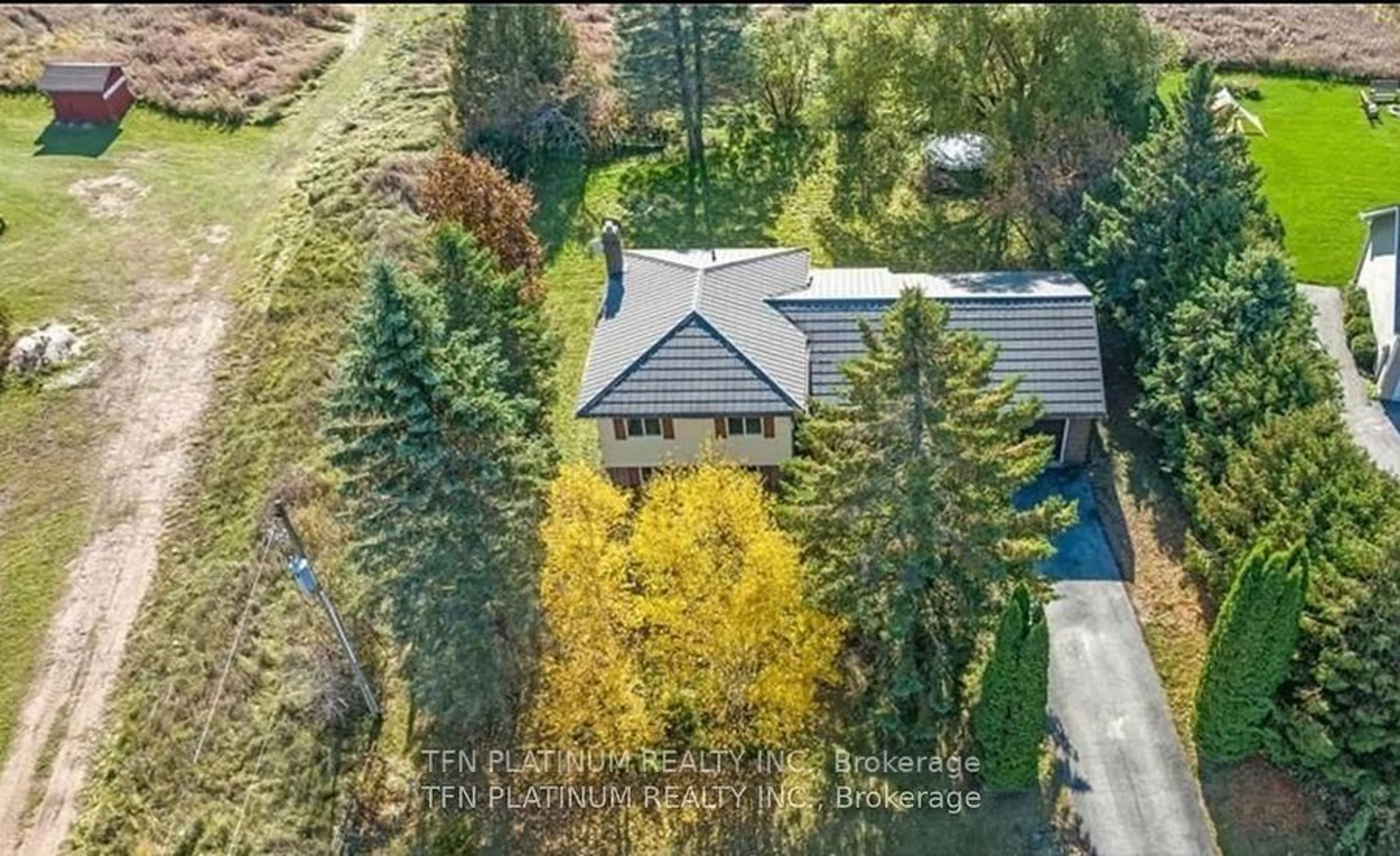 A pic from outside/outdoor area/front of a property/back of a property/a pic from drone, unknown for 156 John St, Grey Highlands Ontario N0C 1C0