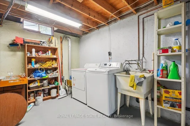 Additional image 15 of 43 Yorkdale Cres