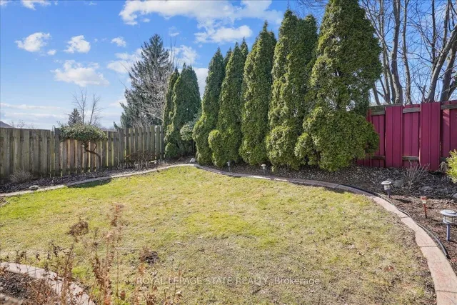 Additional image 11 of 43 Yorkdale Cres