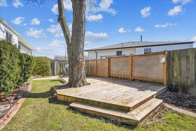 Additional image 9 of 43 Yorkdale Cres