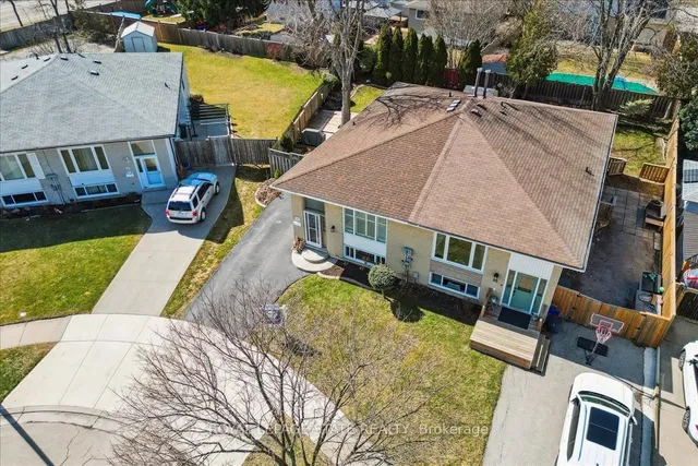 Primary image of 43 Yorkdale Cres