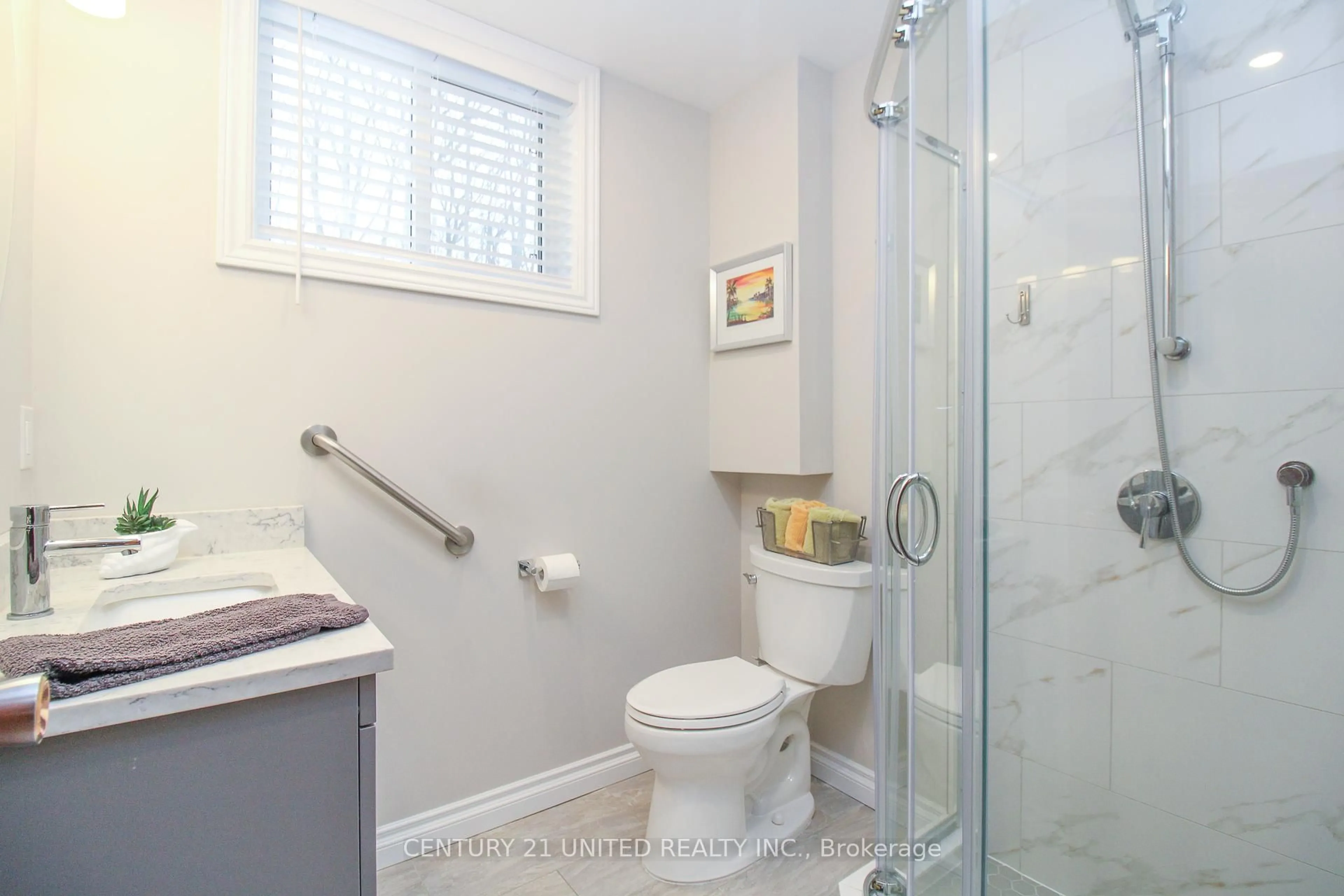 Standard bathroom, ceramic/tile floor for 636 Bland Line, Cavan Monaghan Ontario L0A 1C0