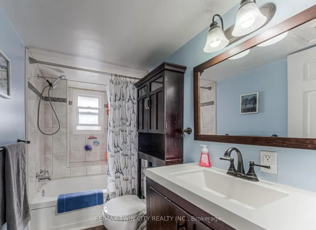 Additional property image - 87 6 Ave