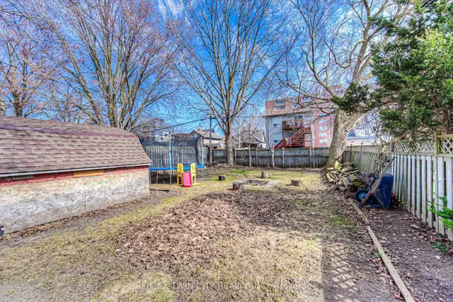 Additional property image - 87 6 Ave
