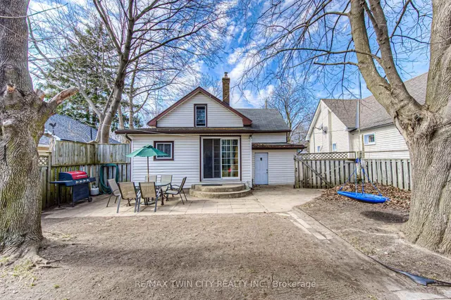 Additional property image - 87 6 Ave
