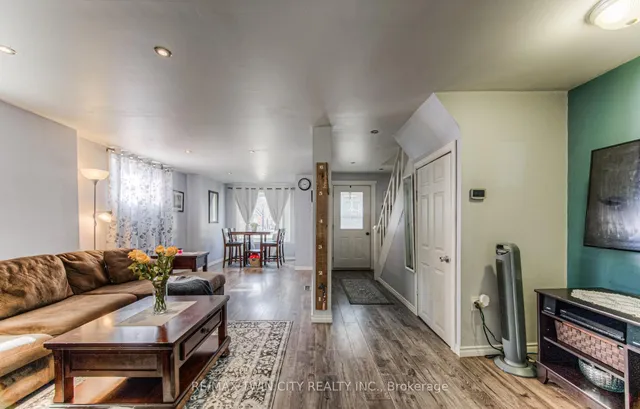 Additional property image - 87 6 Ave