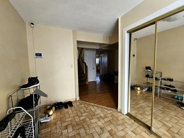 Additional image 30 of 8 Neyer St