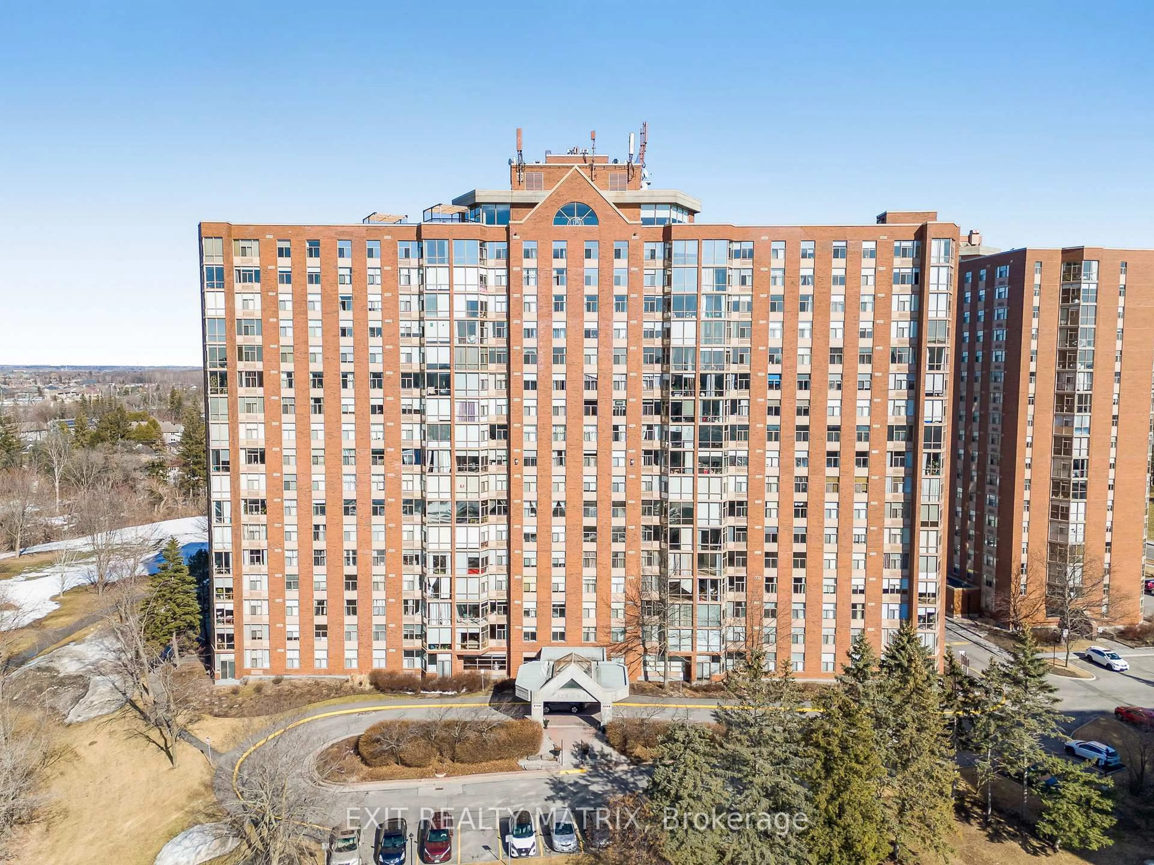 A pic from outside/outdoor area/front of a property/back of a property/a pic from drone, city buildings view from balcony for 2759 Carousel Cres #501, Ottawa Ontario K1T 2N5