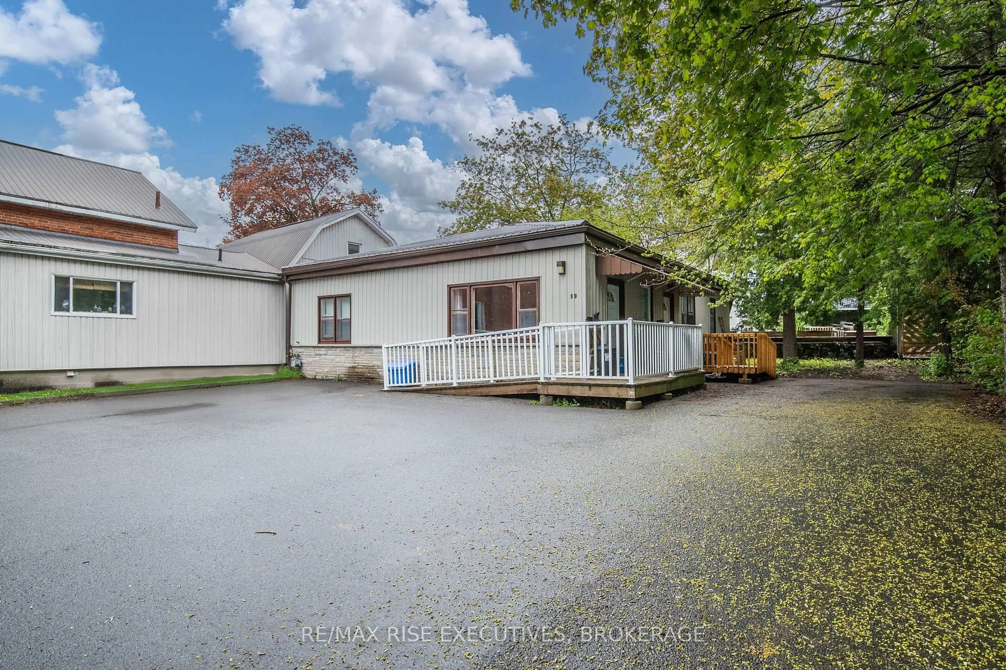 A pic from outside/outdoor area/front of a property/back of a property/a pic from drone, street for 89 DUNDAS St, Greater Napanee Ontario K7R 1Z7