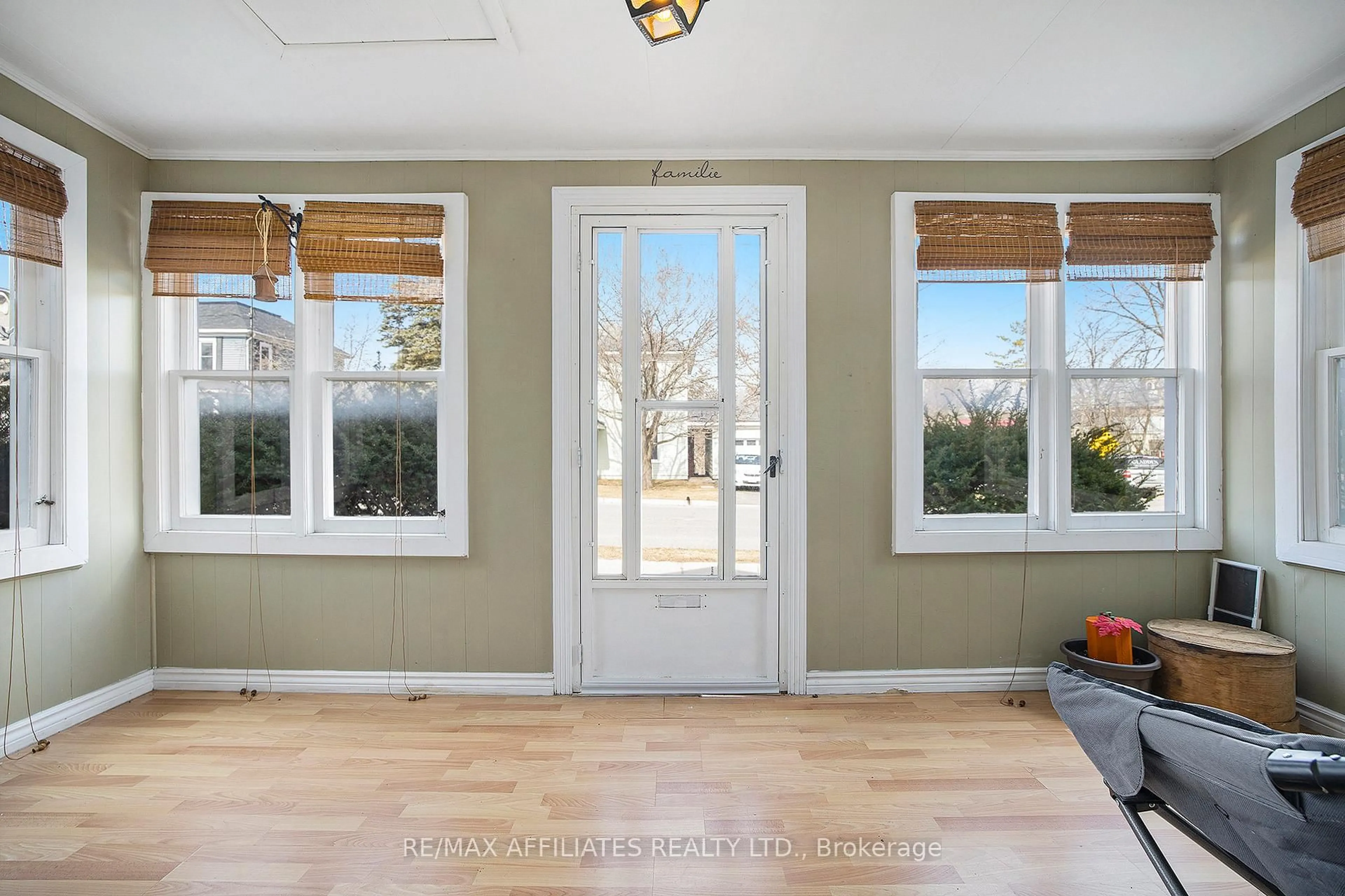 Indoor entryway for 50 Harvey St, Perth Ontario K7H 1W9