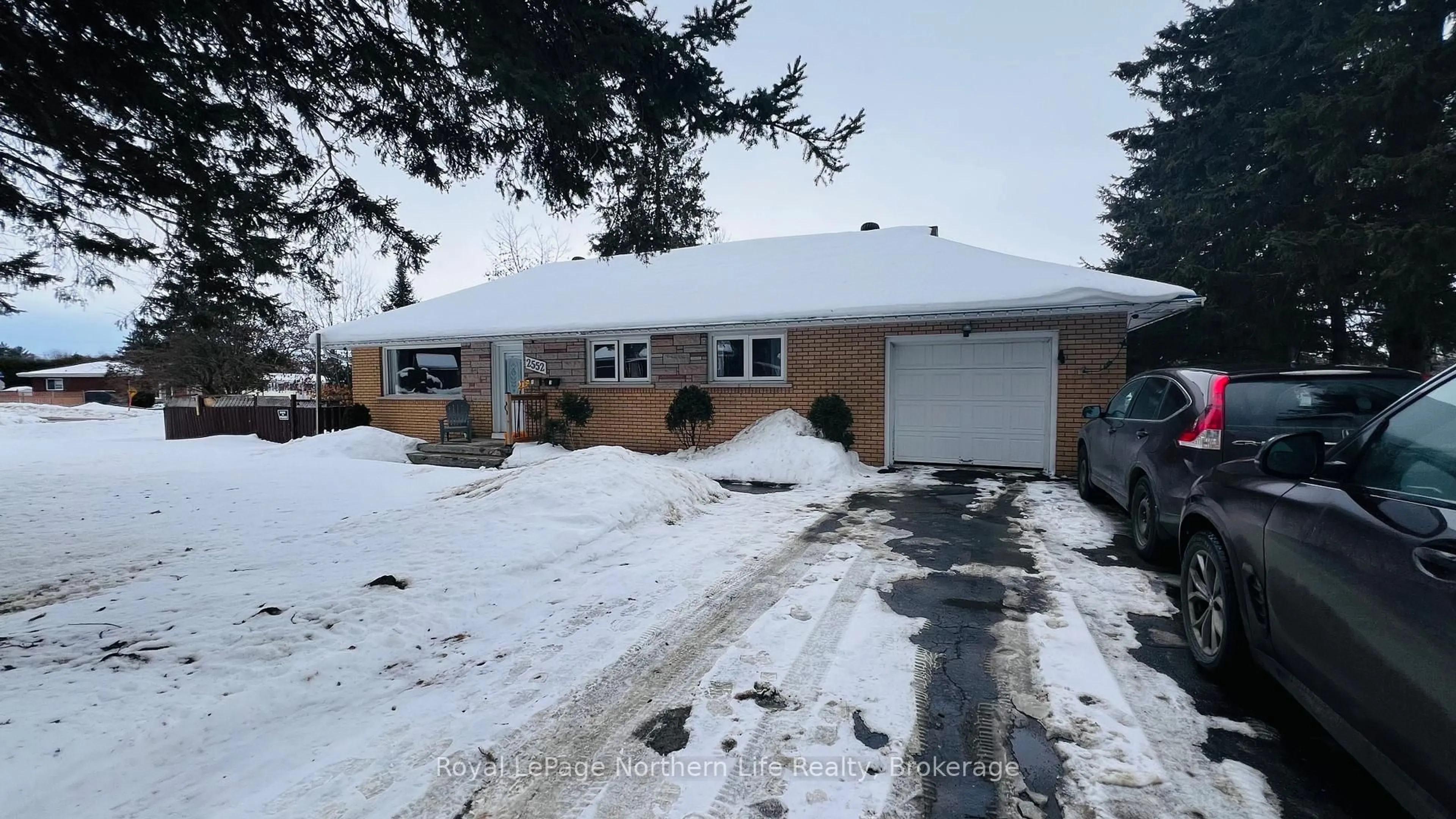 Unknown for 2552 Eastview Cres, North Bay Ontario P1B 7W5
