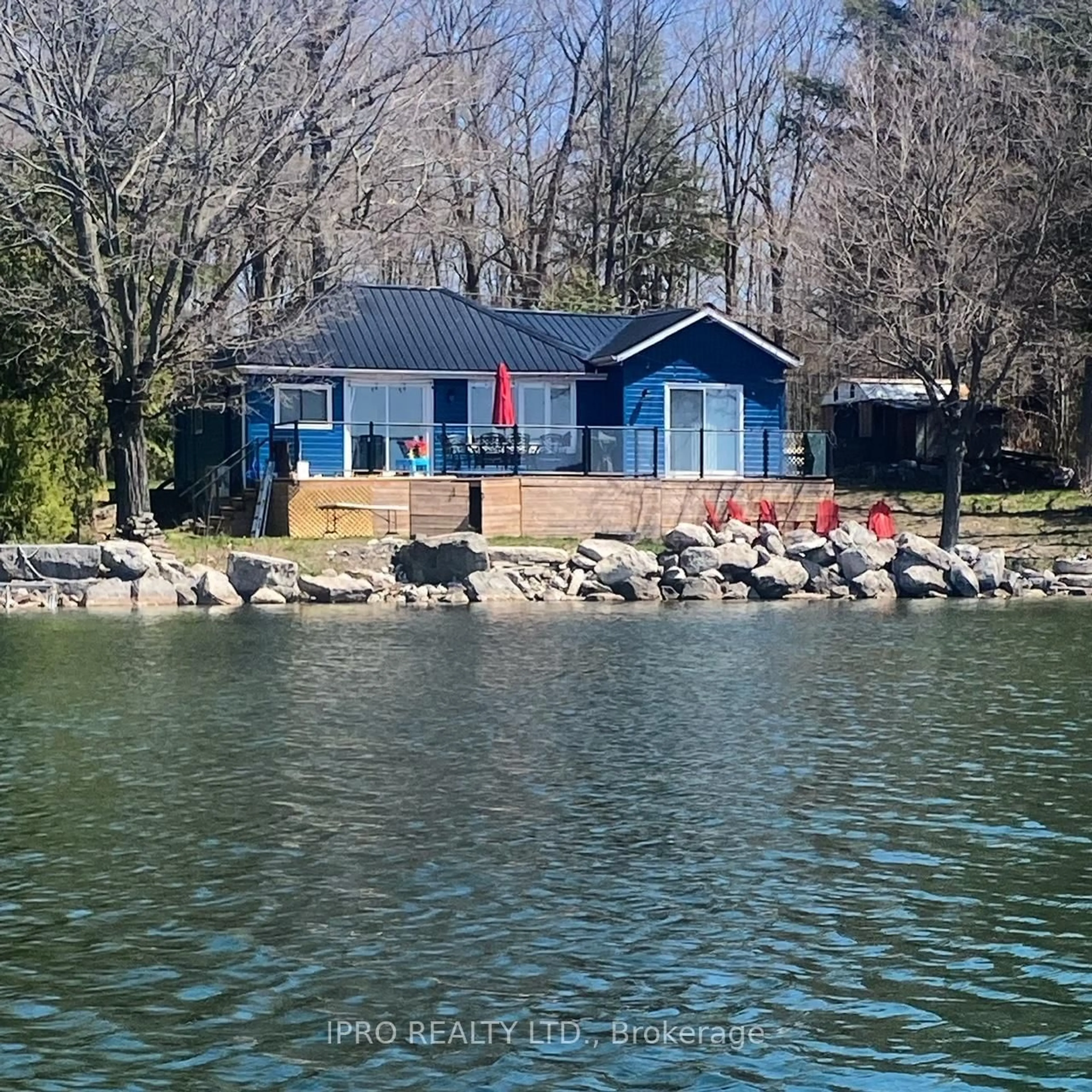 A pic from outside/outdoor area/front of a property/back of a property/a pic from drone, water/lake/river/ocean view for 2580 Buckhorn Rd, Smith-Ennismore-Lakefield Ontario K0L 2H0