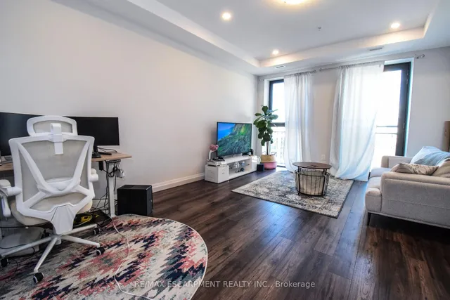 Additional property image - 118 King St Unit 520