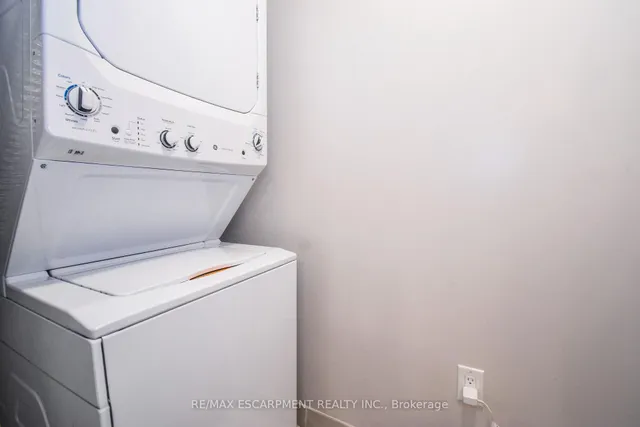 Additional property image - 118 King St Unit 520