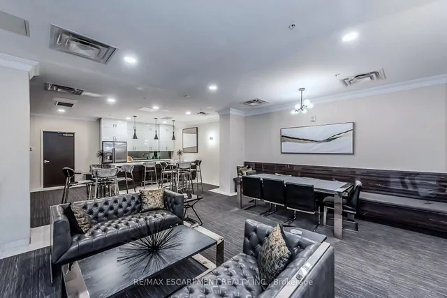 Additional property image - 118 King St Unit 520