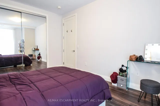 Additional property image - 118 King St Unit 520