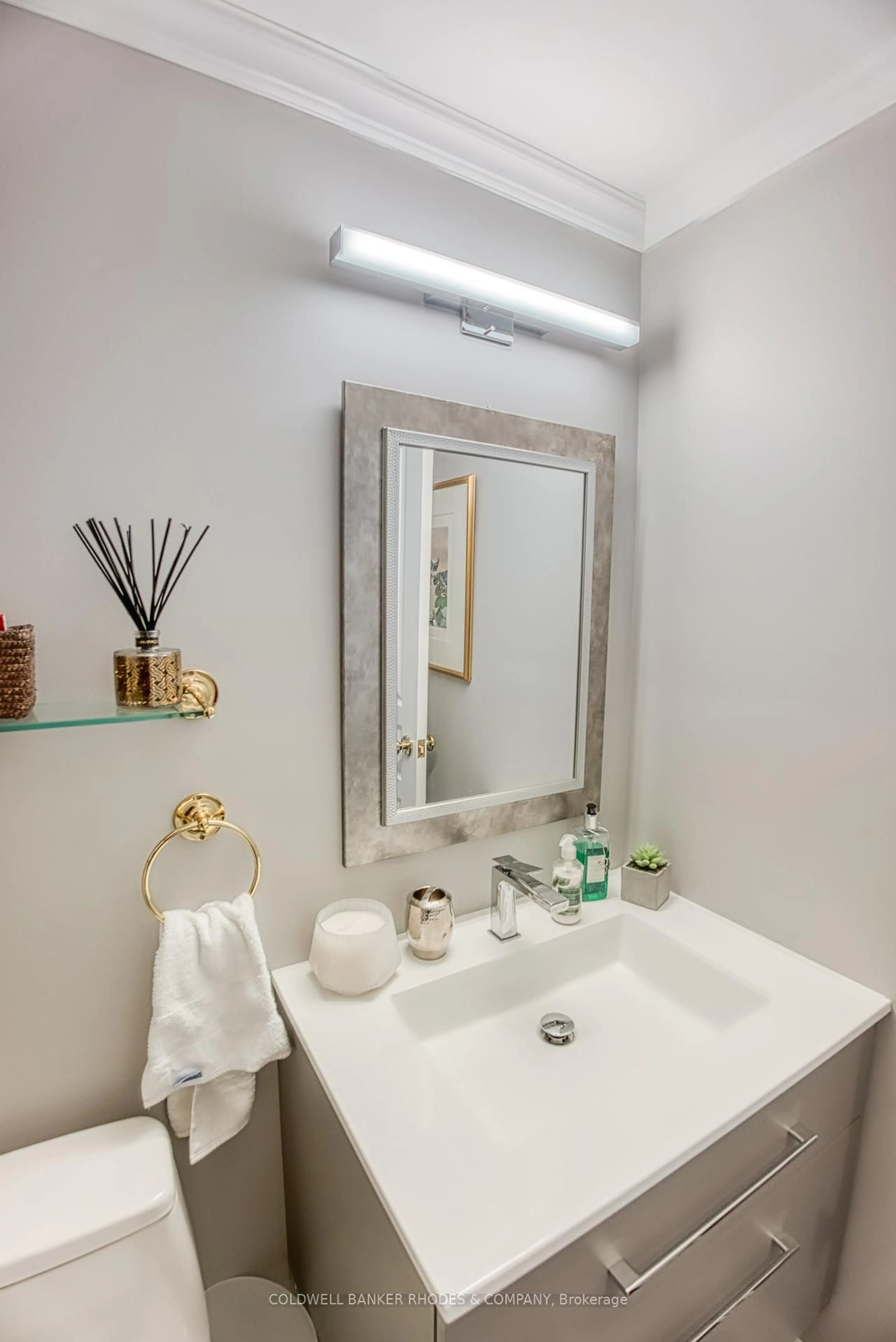 Contemporary bathroom, ceramic/tile floor for 203 Clearview Ave, Ottawa Ontario K1Z 1A8
