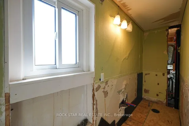 Additional property image - 405 Upper Wentworth St