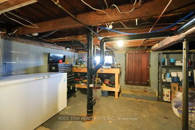 Additional property image - 405 Upper Wentworth St