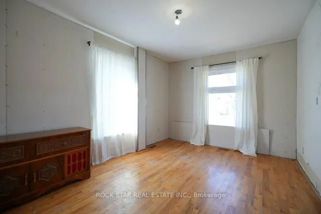 Additional property image - 405 Upper Wentworth St