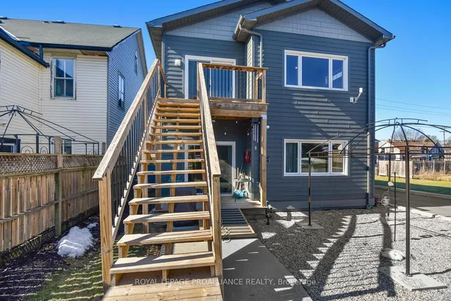 9 Pearl St, Brockville 3