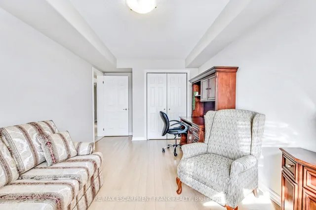 Additional property image - 908 Mohawk Rd Unit 309