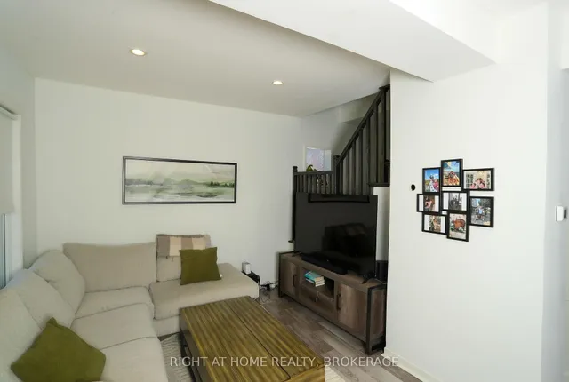 Additional image 15 of 304 Rosslyn Ave