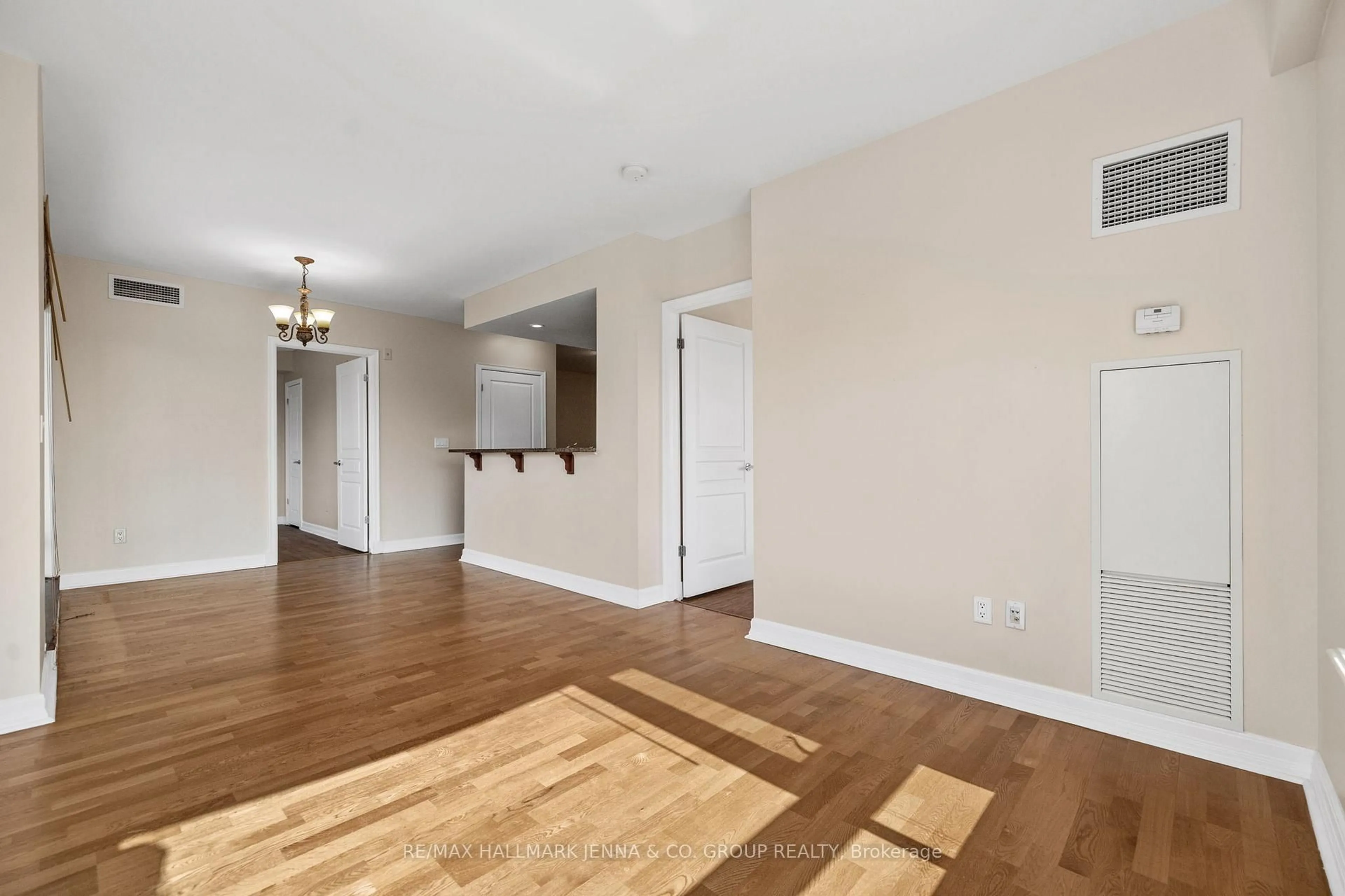 A pic of a room for 200 Besserer St #1104, Ottawa Ontario K1N 0A7