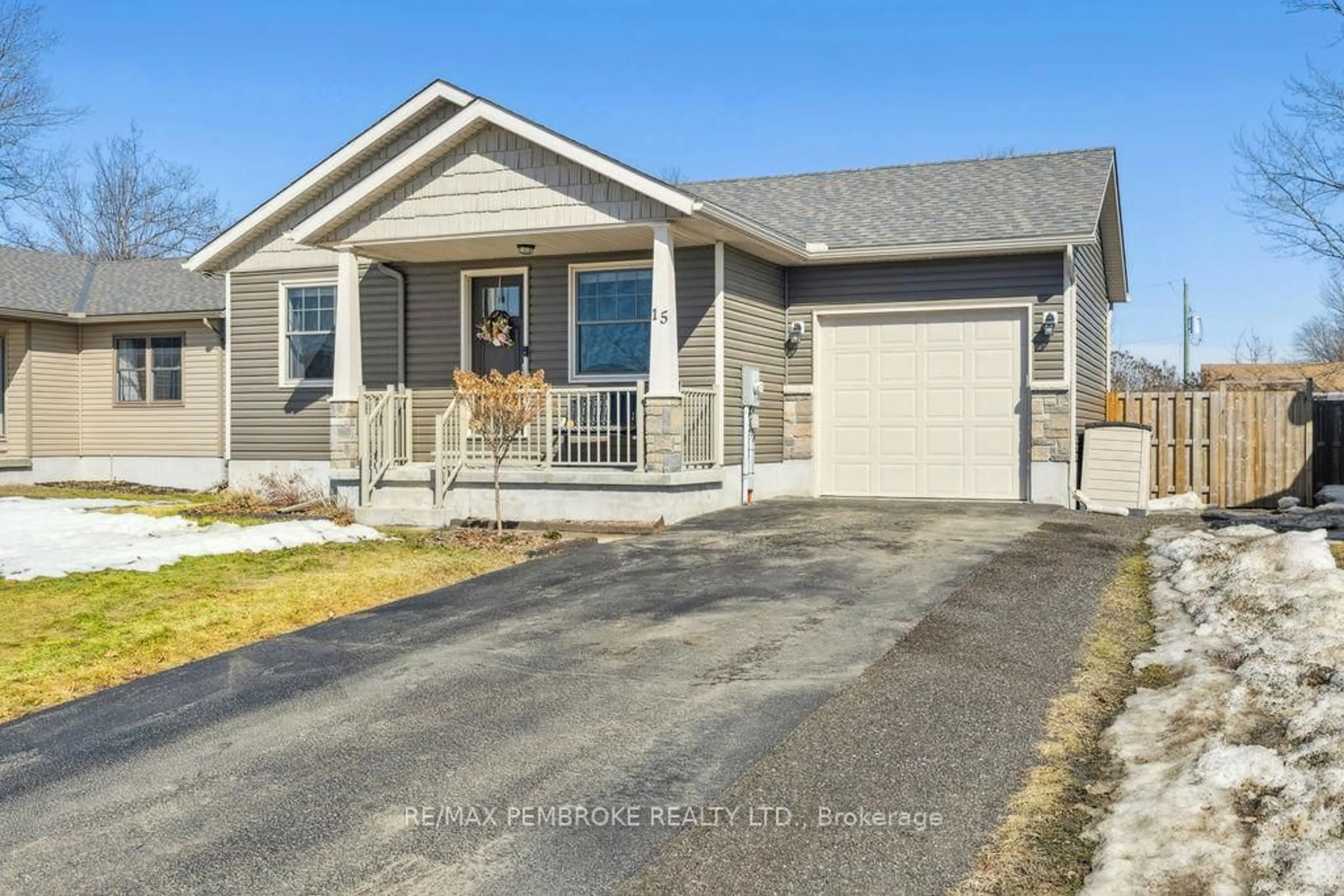 Home with vinyl exterior material, street for 15 Dustin Dr, Petawawa Ontario K8H 0G3