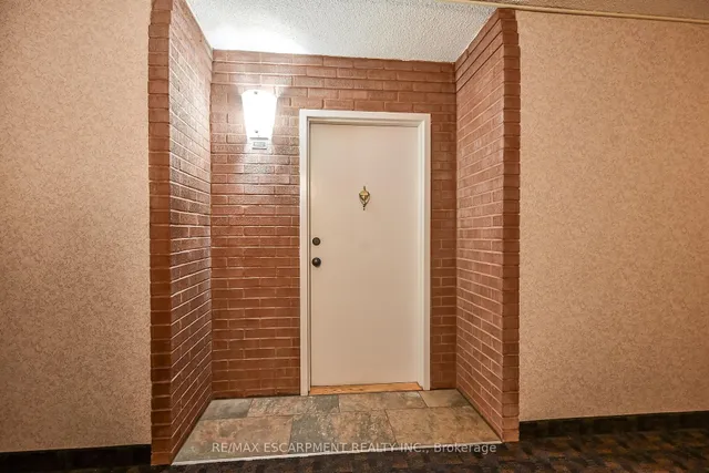 Additional property image - 1966 MAIN St Unit 502