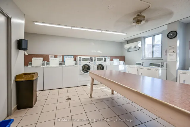 Additional property image - 1966 MAIN St Unit 502
