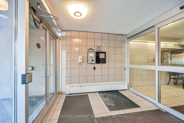 Additional property image - 1966 MAIN St Unit 502