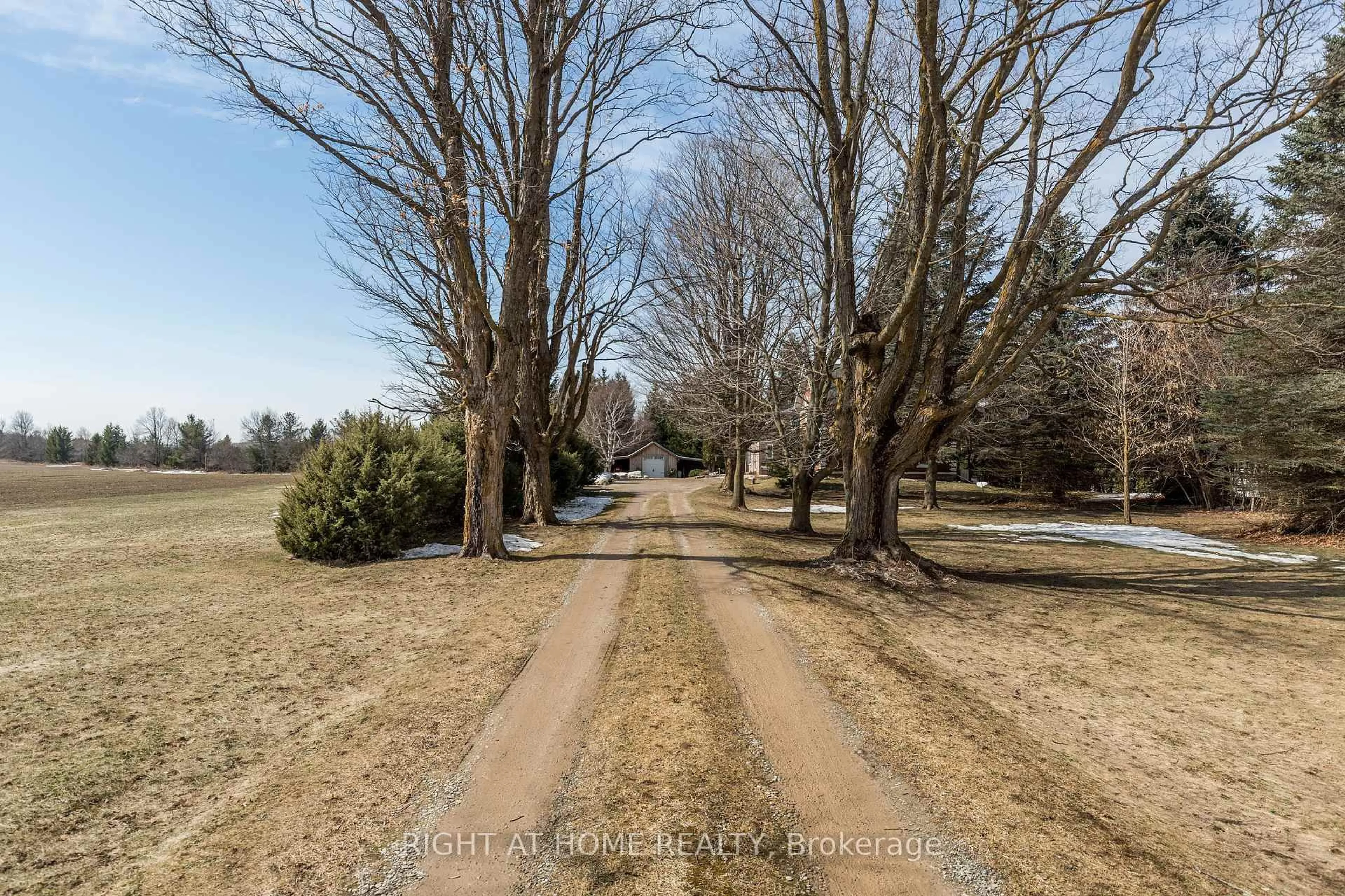 A pic from outside/outdoor area/front of a property/back of a property/a pic from drone, street for 557472 Mulmur Melancthon Line, Melancthon Ontario L9V 1W8