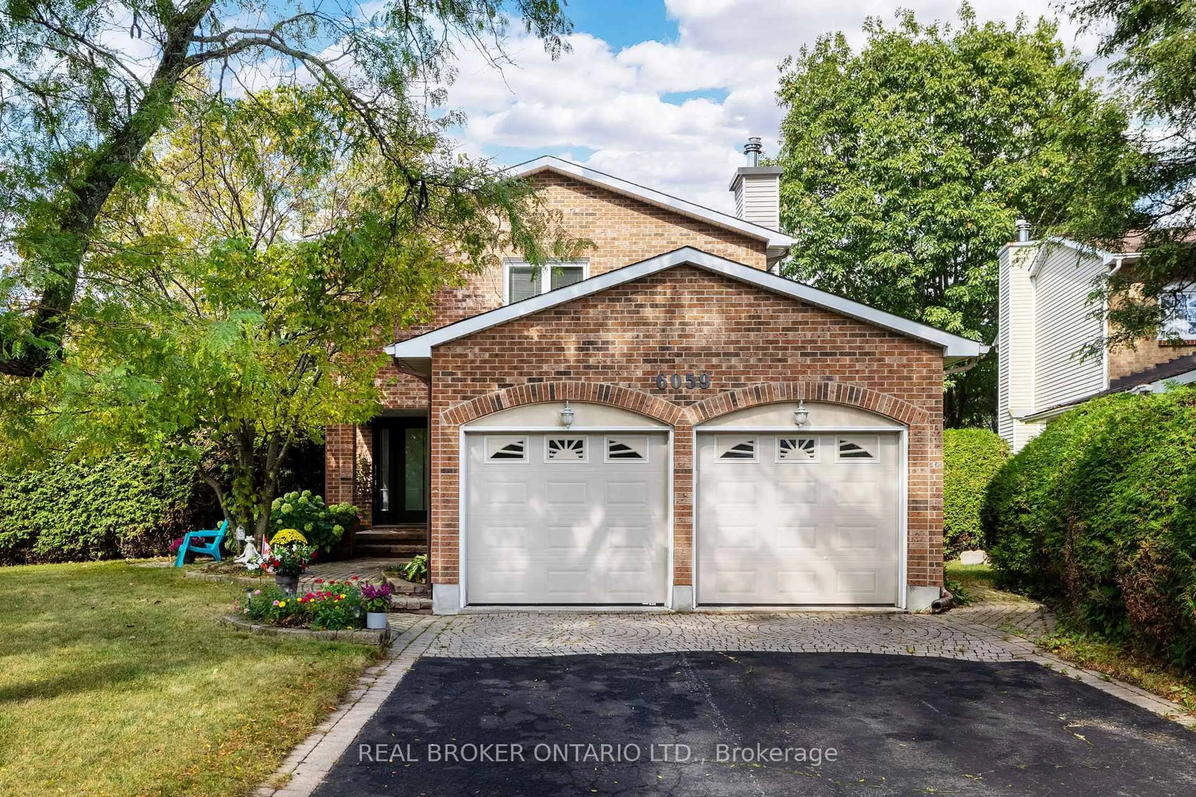 Home with brick exterior material, street for 6059 Meadowglen Dr, Ottawa Ontario K1C 5S4