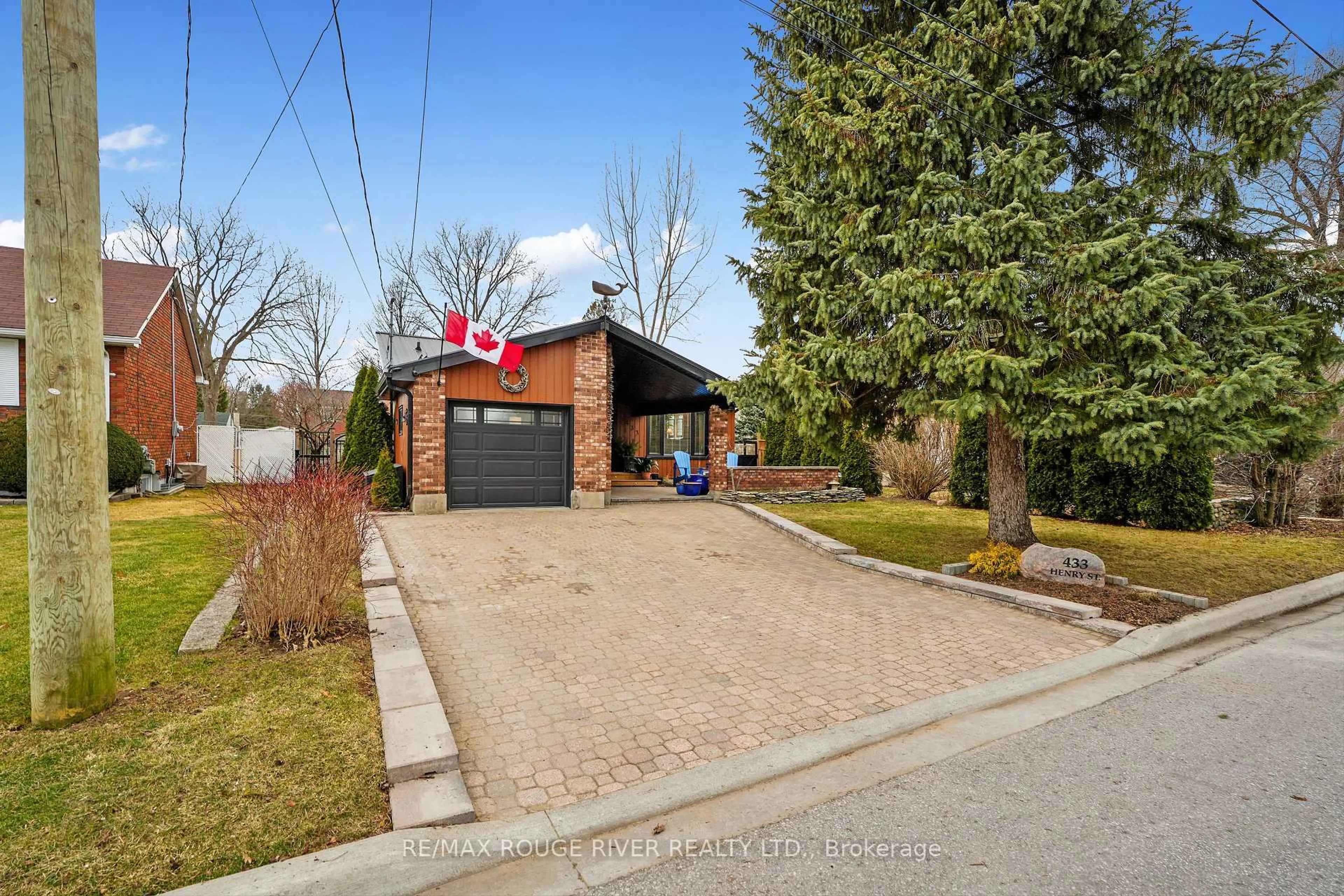 Home with brick exterior material, street for 433 Henry St, Cobourg Ontario K9A 3Z2