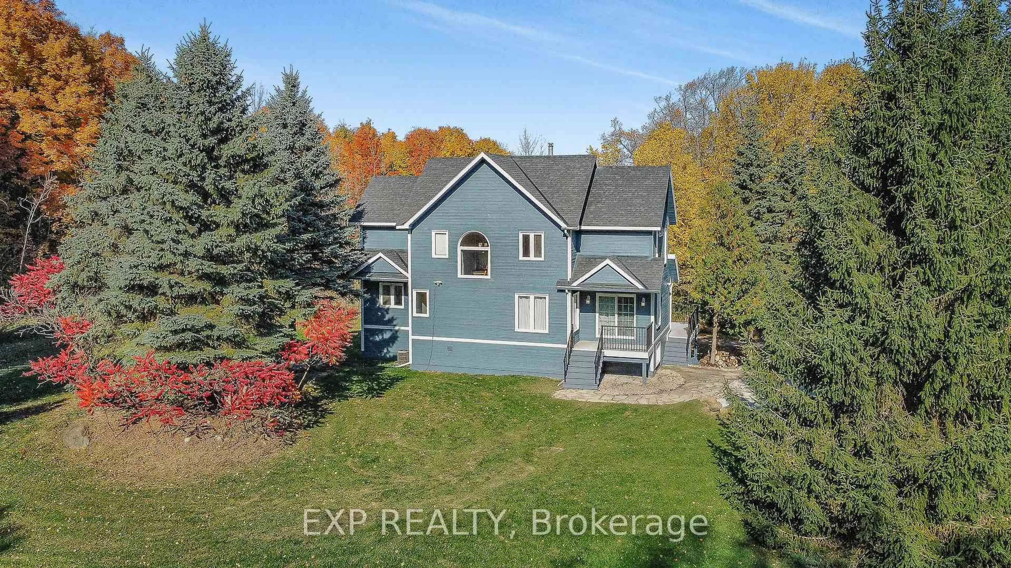 A pic from outside/outdoor area/front of a property/back of a property/a pic from drone, unknown for 689667 Monterra Rd, Blue Mountains Ontario L9Y 0K6