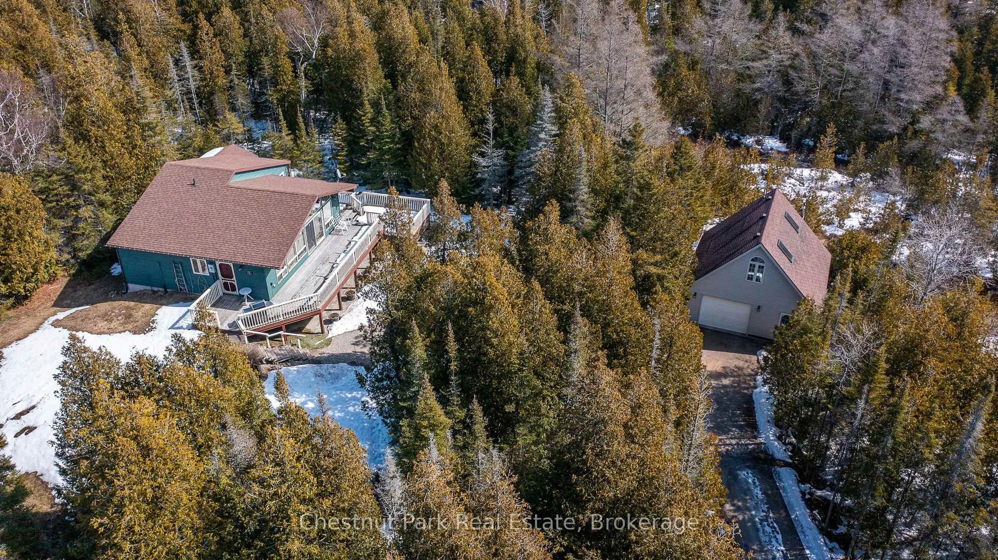 A pic from outside/outdoor area/front of a property/back of a property/a pic from drone, unknown for 39 Hatt St, Northern Bruce Peninsula Ontario N0H 2R0