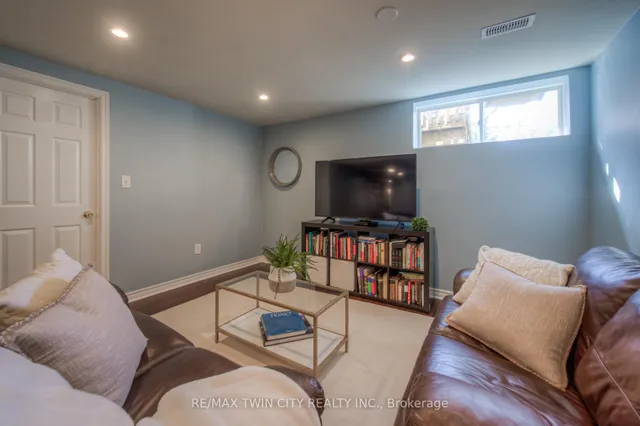 Additional property image - 7 Upper Mercer St Unit F24
