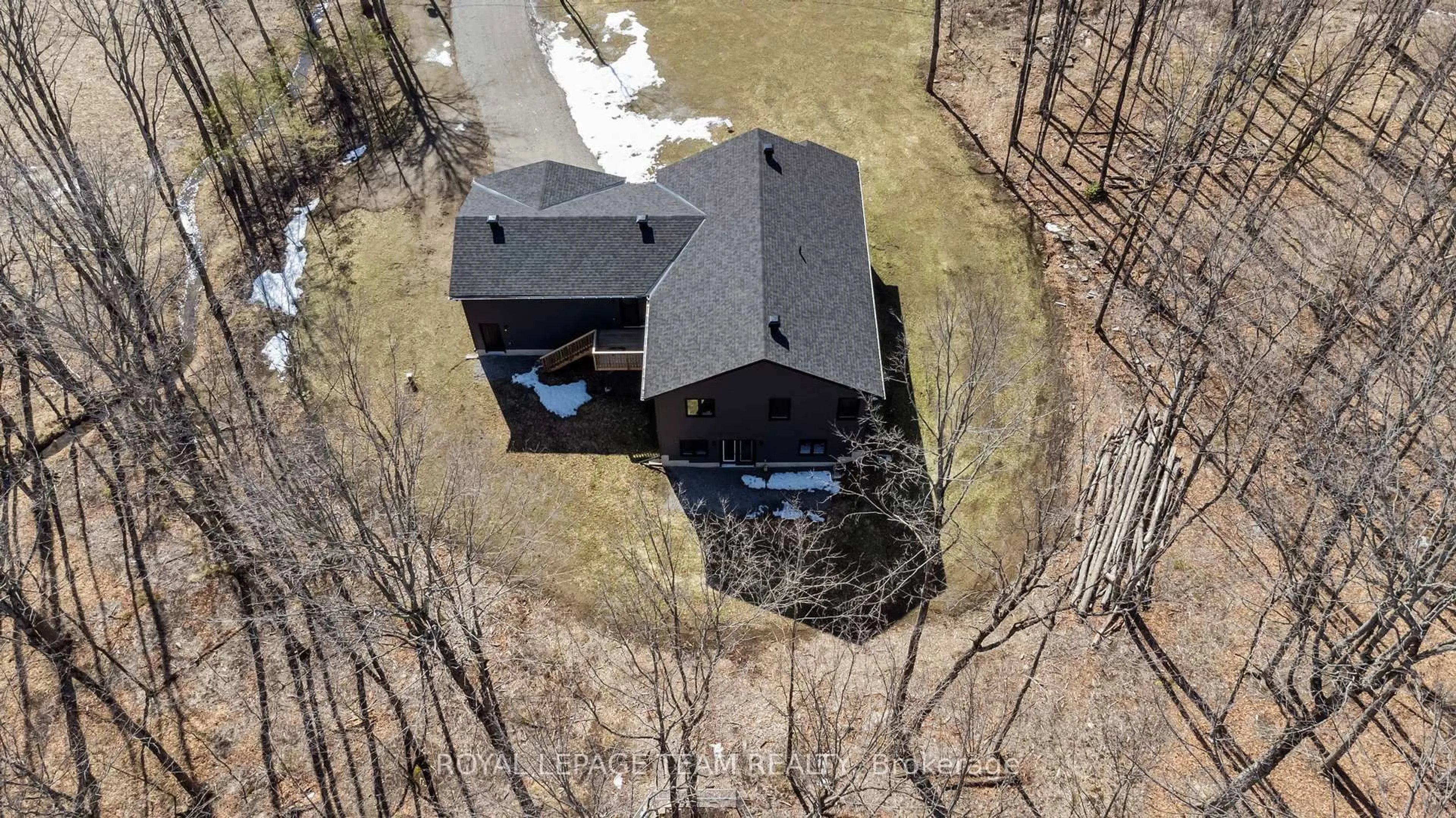 A pic from outside/outdoor area/front of a property/back of a property/a pic from drone, water/lake/river/ocean view for 154 James Andrew Way, Smiths Falls Ontario K7A 4S7