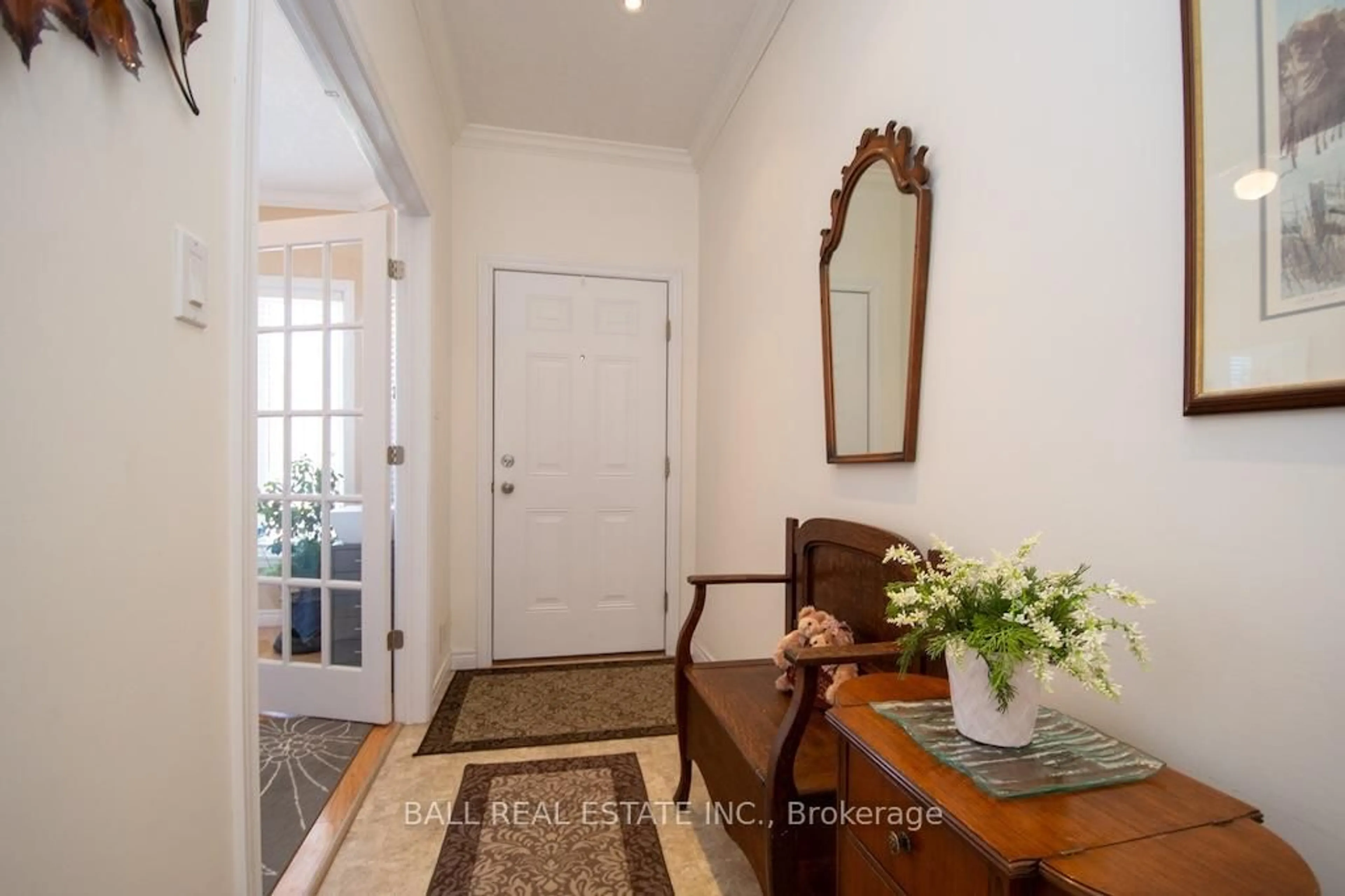 Indoor entryway for 11 Wingett Way, Smith-Ennismore-Lakefield Ontario K0L 2H0