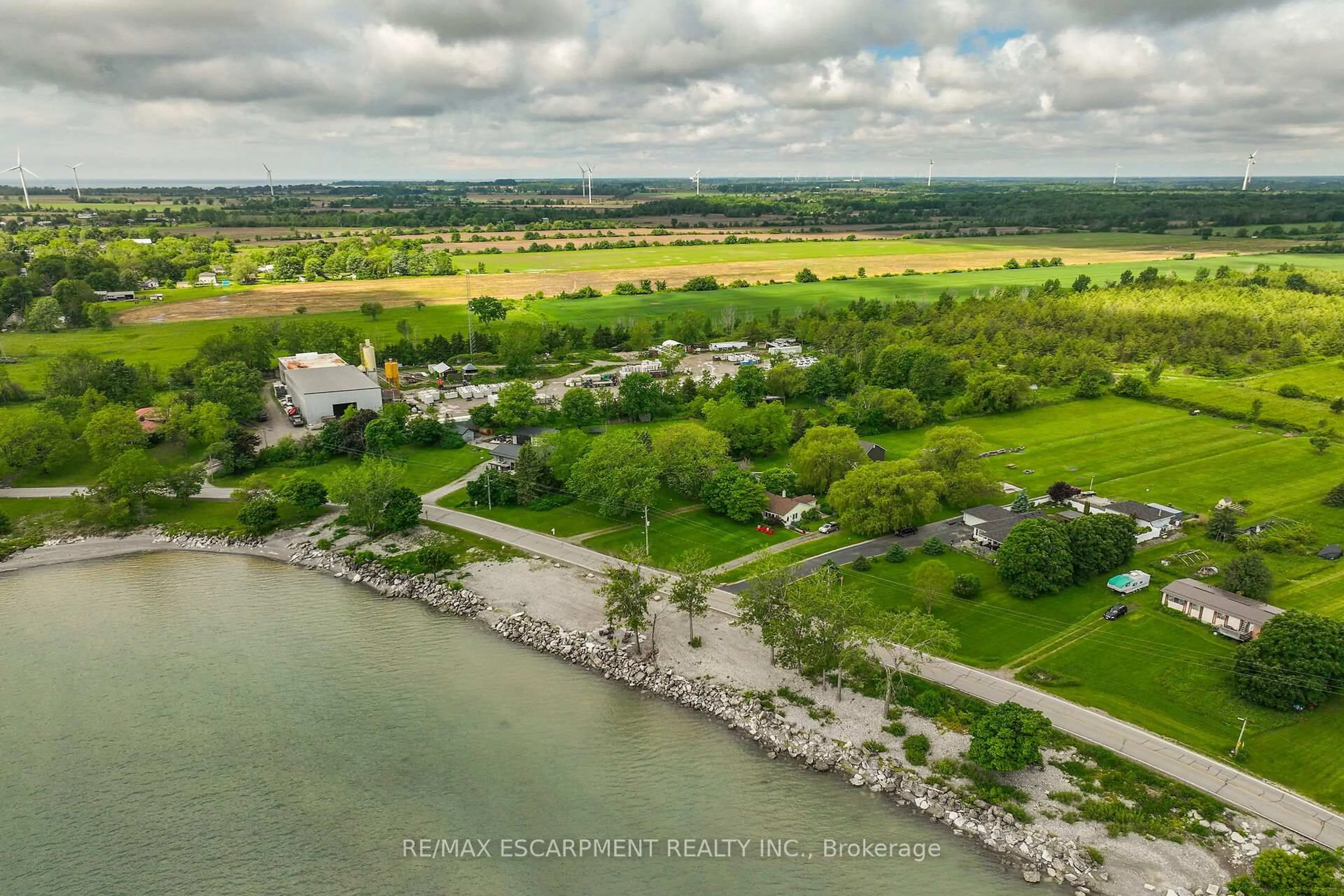 A pic from outside/outdoor area/front of a property/back of a property/a pic from drone, water/lake/river/ocean view for 2593 North Shore Dr, Haldimand Ontario N0A 1K0