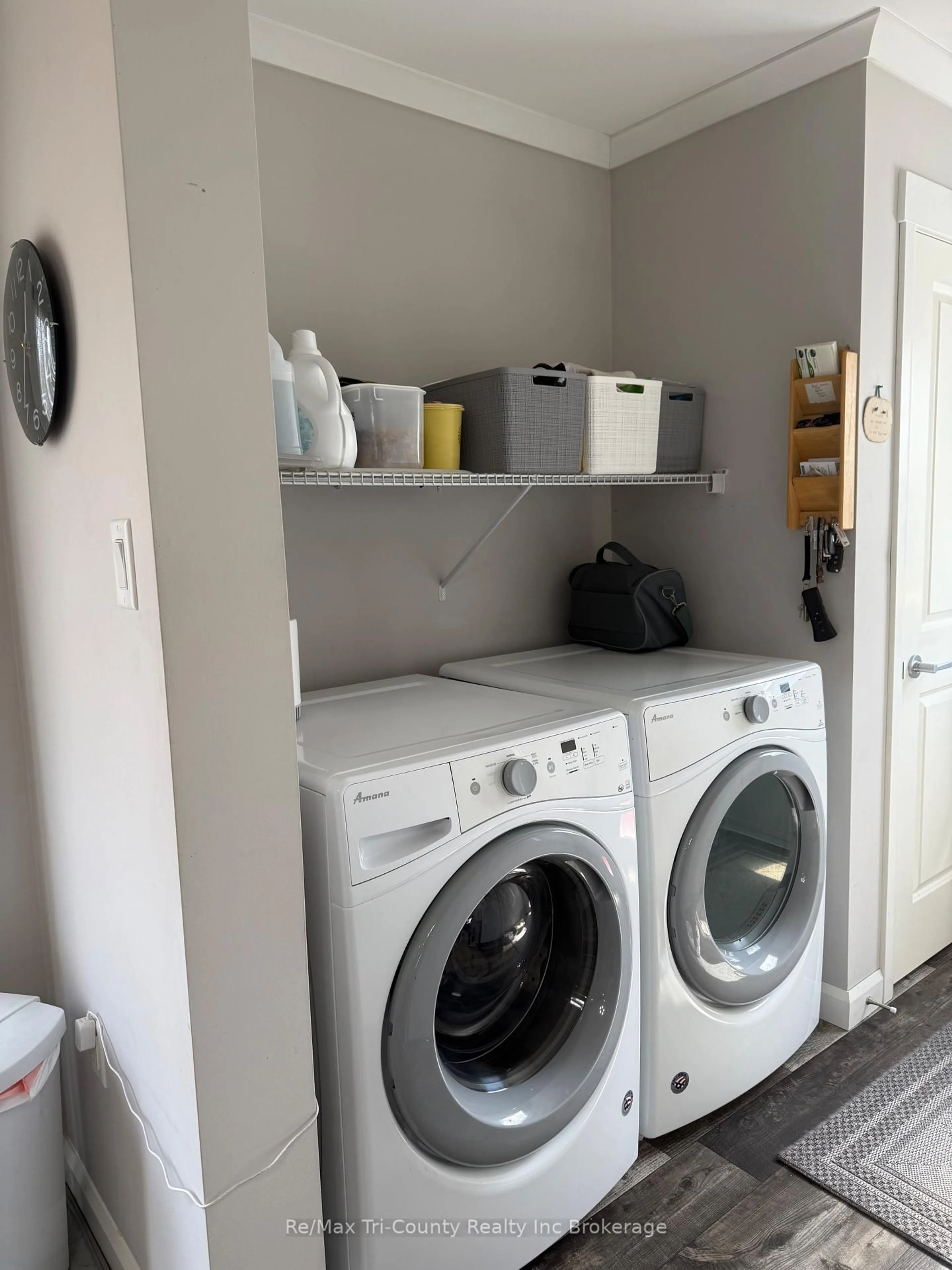 Laundry room for 44 Oak St, Bayham Ontario N0J 1Z0