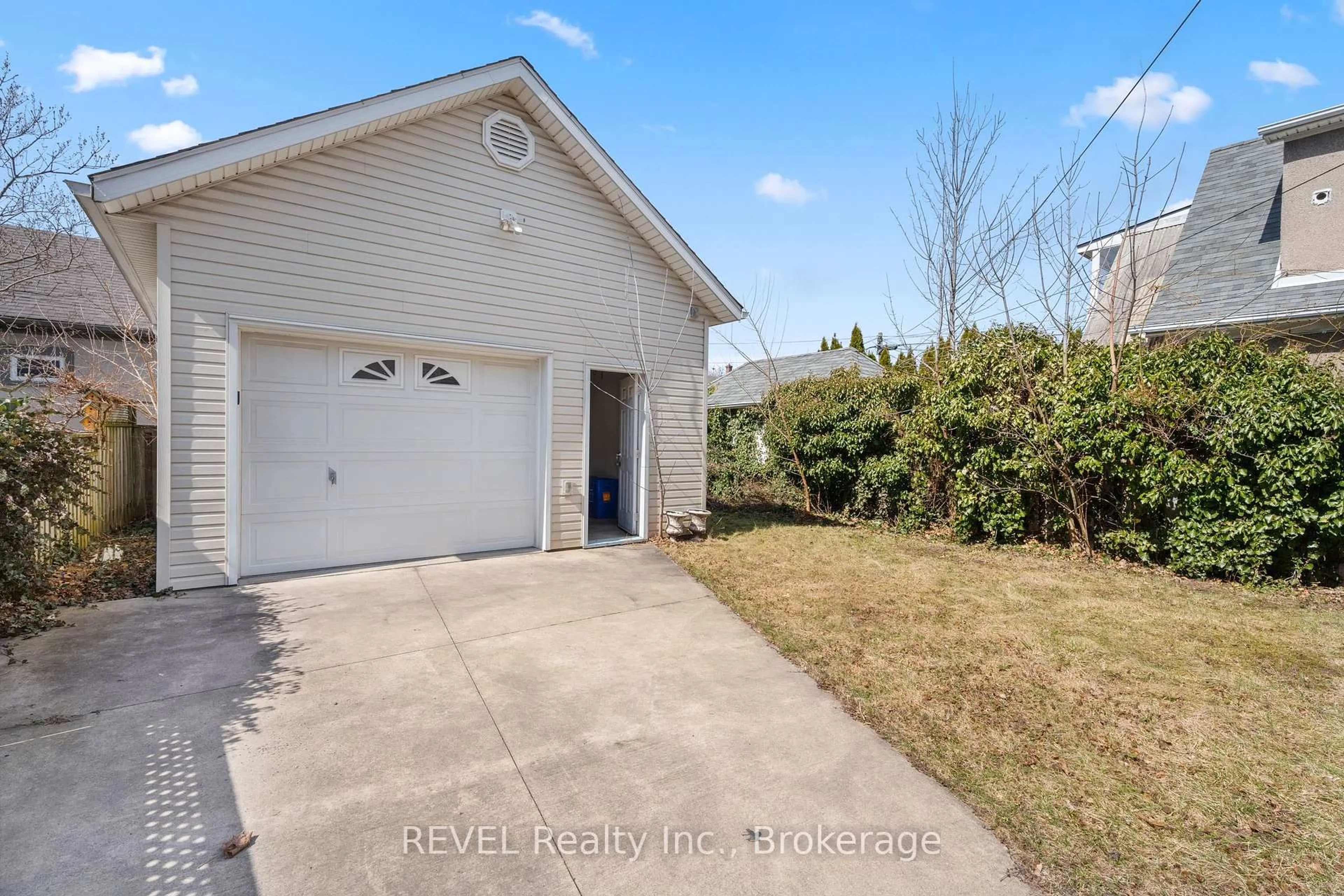 Unknown for 31 FITZGERALD St, St. Catharines Ontario L2R 4B5