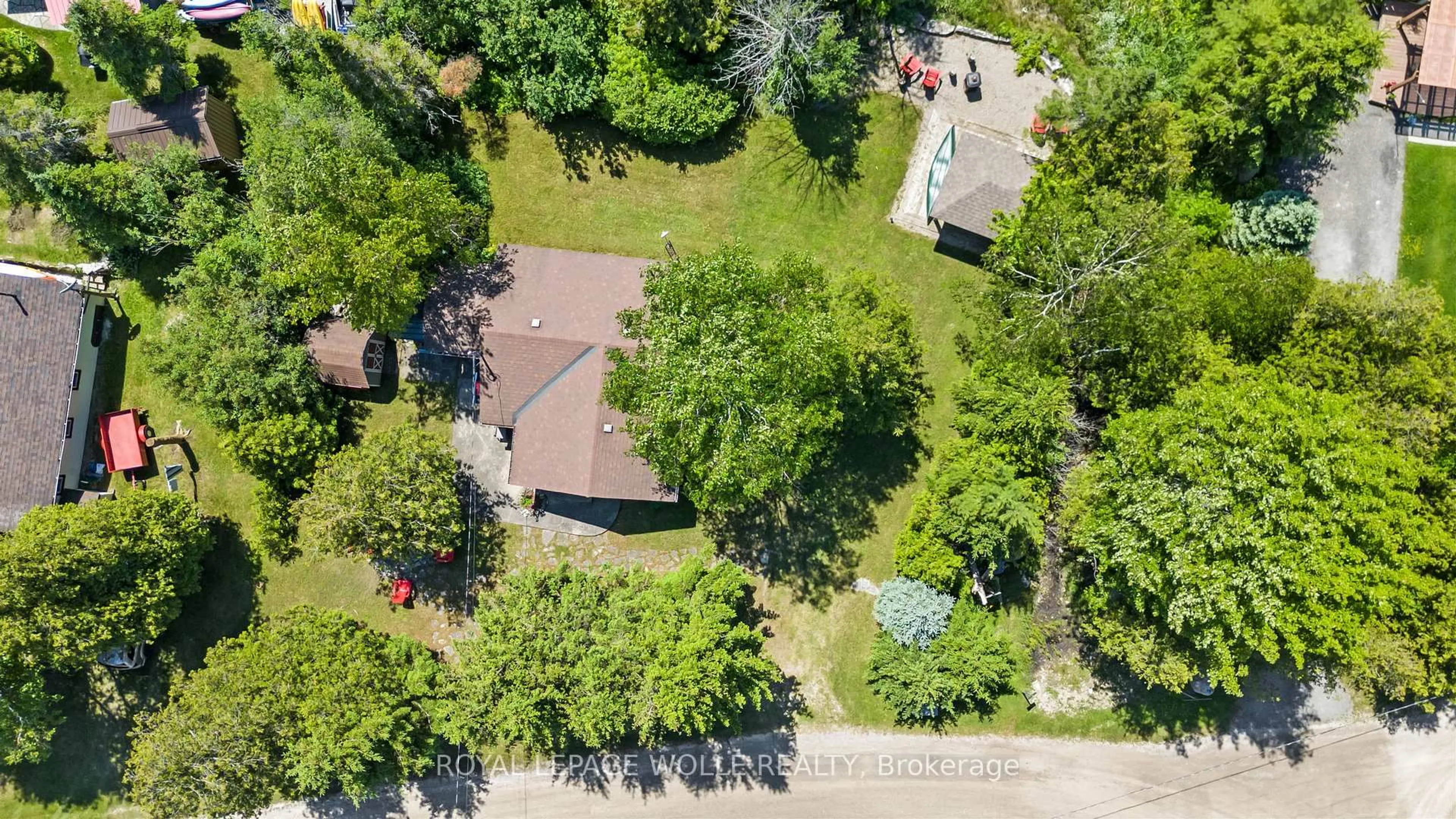 A pic from outside/outdoor area/front of a property/back of a property/a pic from drone, street for 282 Widgeon Cove Rd, Northern Bruce Peninsula Ontario N0H 2T0