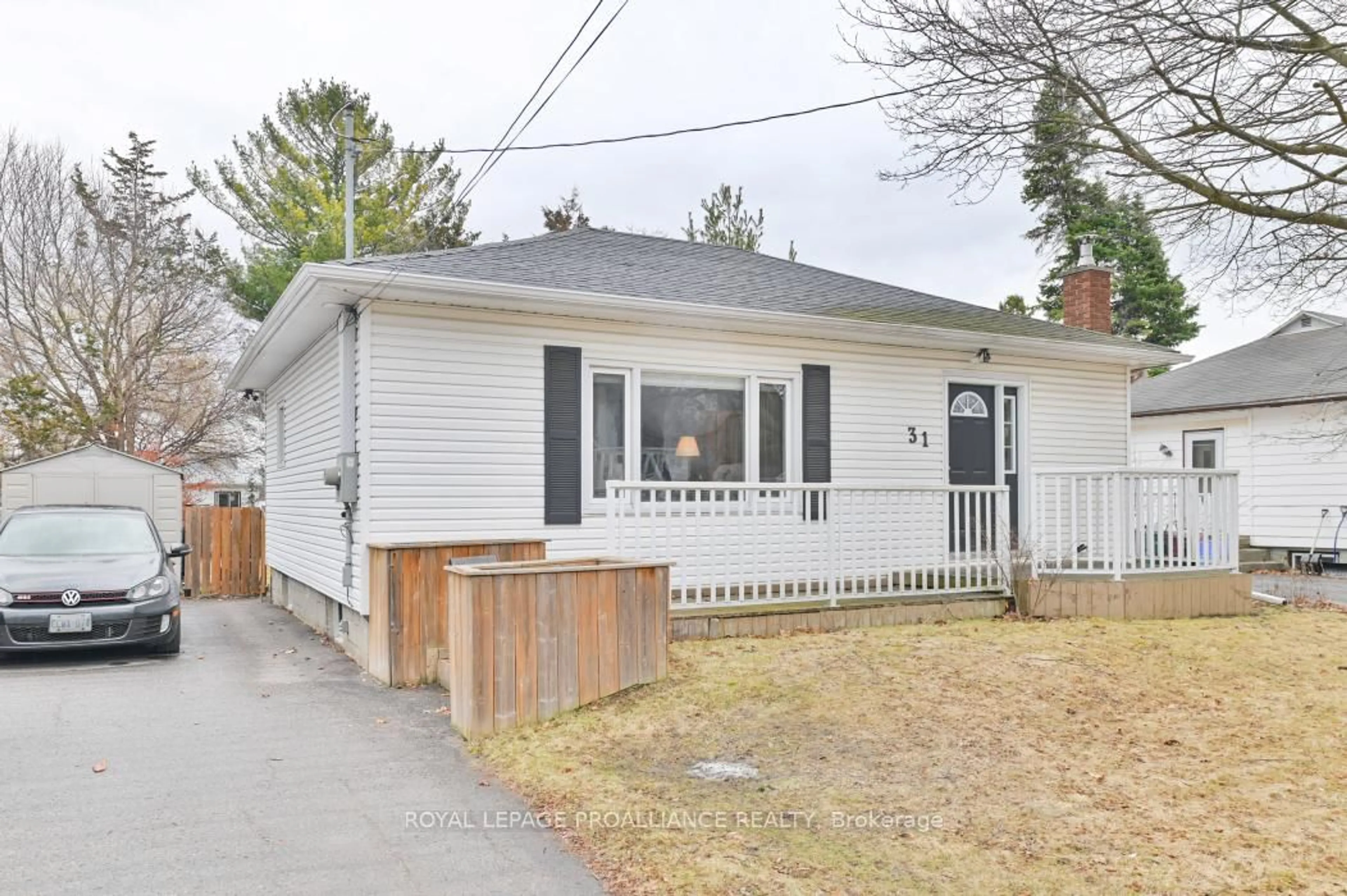 Unknown for 31 Lemoine St, Belleville Ontario K8P 4G8
